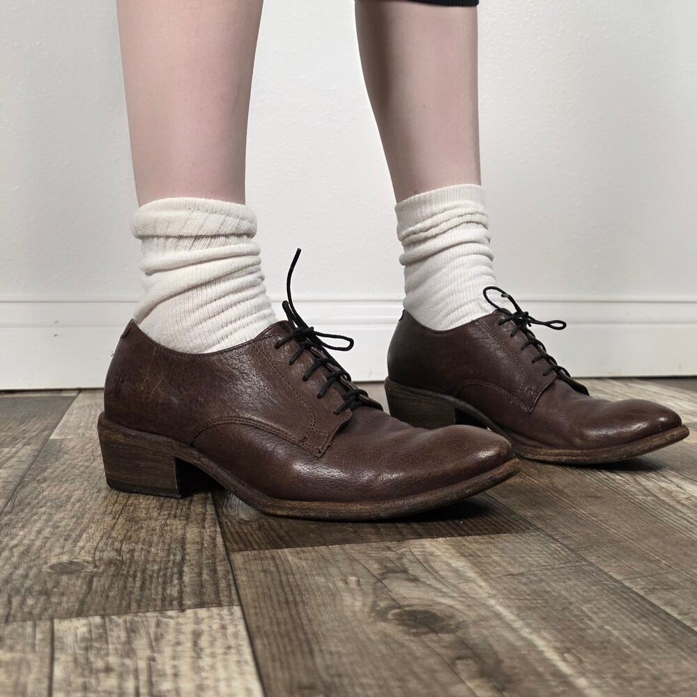 Frye Carson Brown Leather Heeled Oxford Shoes Lace Up Dark Academia Size 9B